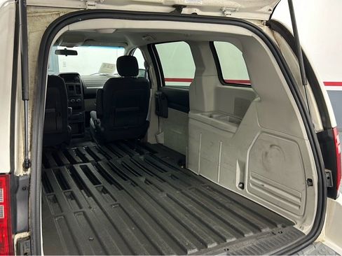 Used 2009 Dodge Grand Caravan w/ PWR Window Group image 18