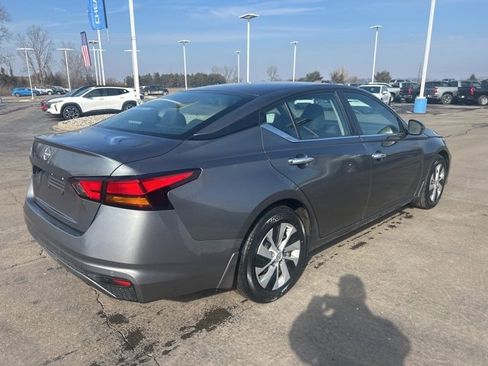 Used 2023 Nissan Altima 2.5 S image 5