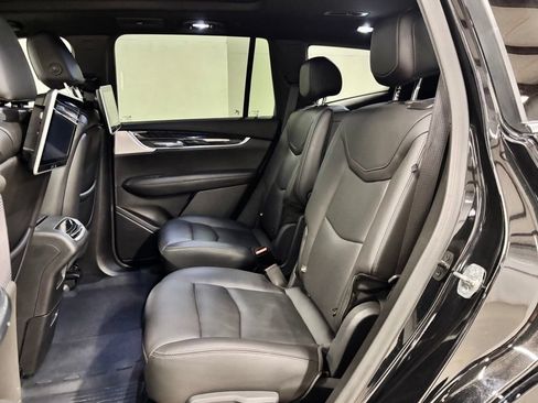 Used 2022 Cadillac XT6 Premium Luxury FWD image 20