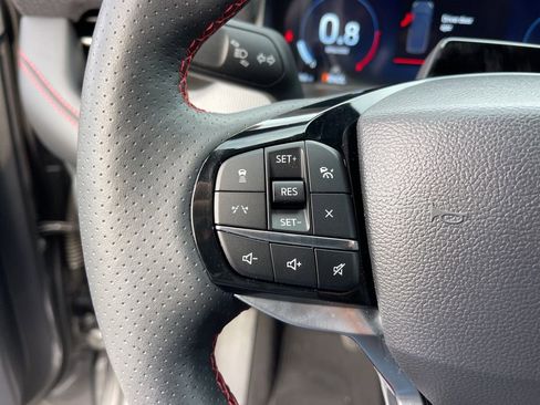 Certified 2025 Ford Explorer ST-Line w/ ST-Line Street Pack image 17