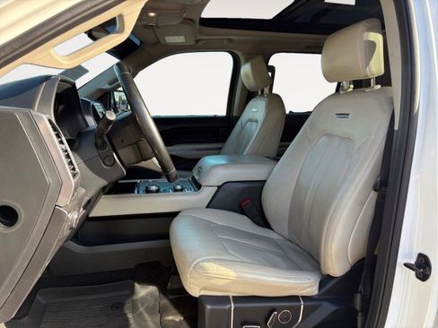 Used 2021 Ford Expedition Max Platinum image 2
