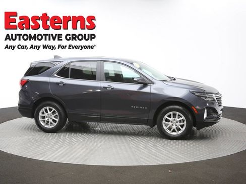 Used 2023 Chevrolet Equinox LT w/ Driver Convenience Package image 44