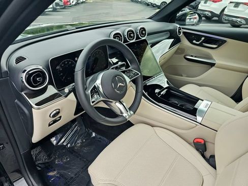 Certified 2025 Mercedes-Benz GLC 300 4MATIC image 19