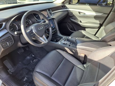 Used 2020 INFINITI QX50 Luxe w/ Navigation Package image 10