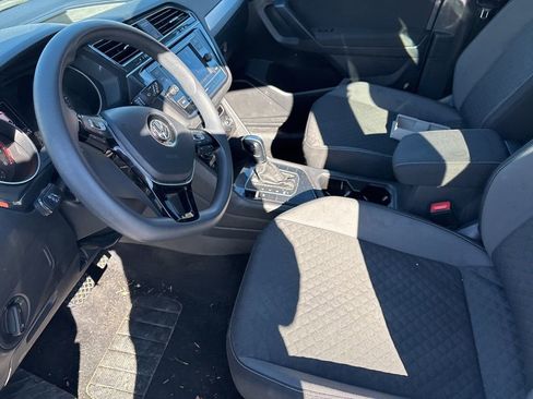 Used 2021 Volkswagen Tiguan S image 9