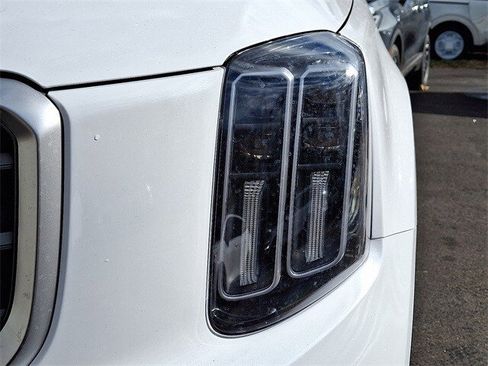 New 2025 Kia Telluride S image 4