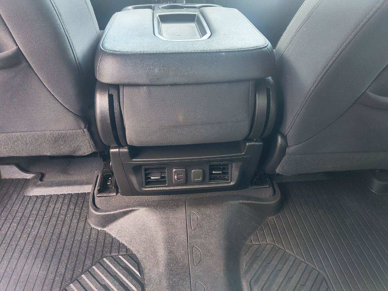 Used 2023 Chevrolet Silverado 2500 LT w/ Convenience Package AWD/4WD image 14