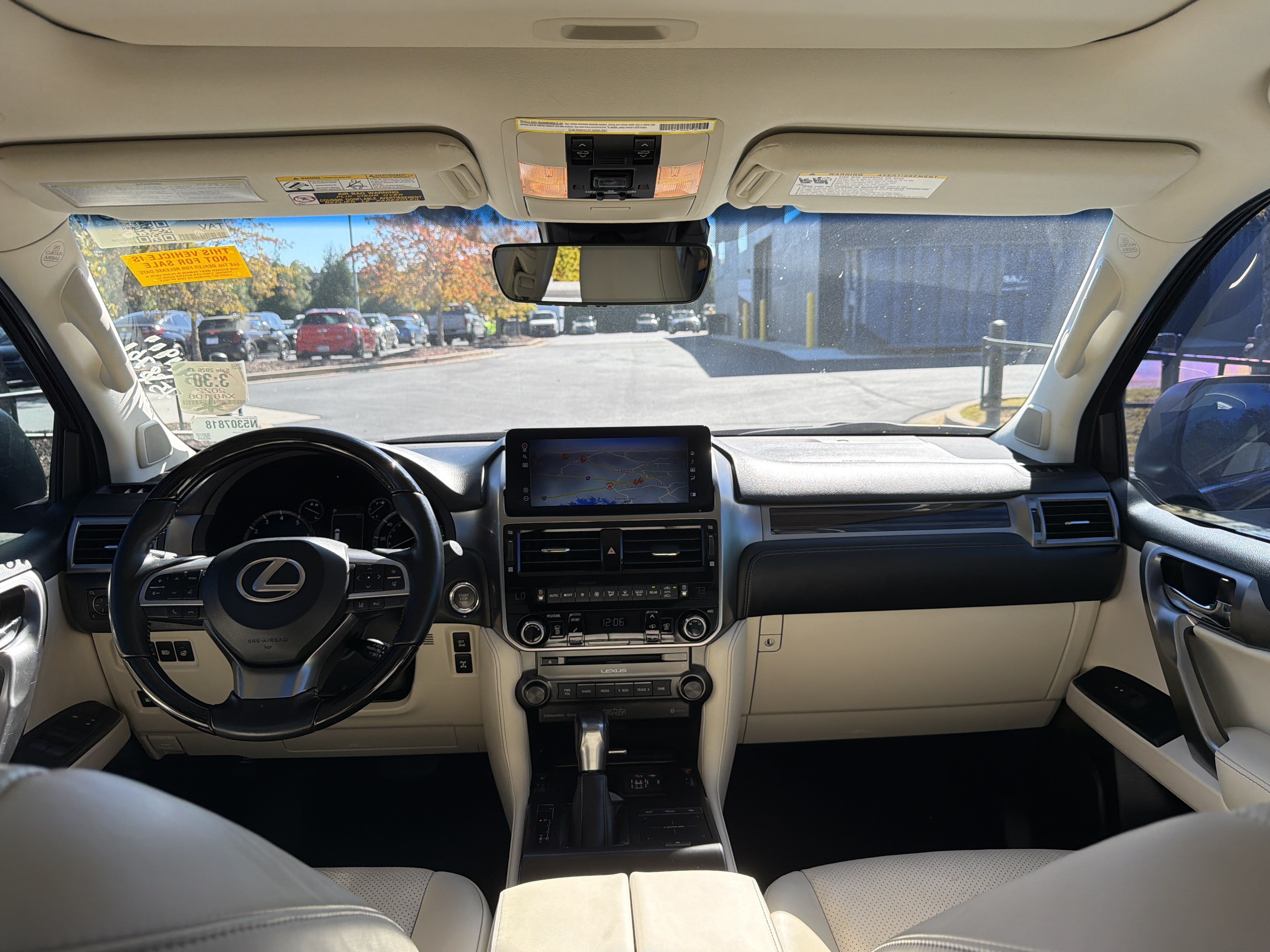 Used 2022 Lexus GX 460 Luxury w/ Off Road Package AWD/4WD image 21