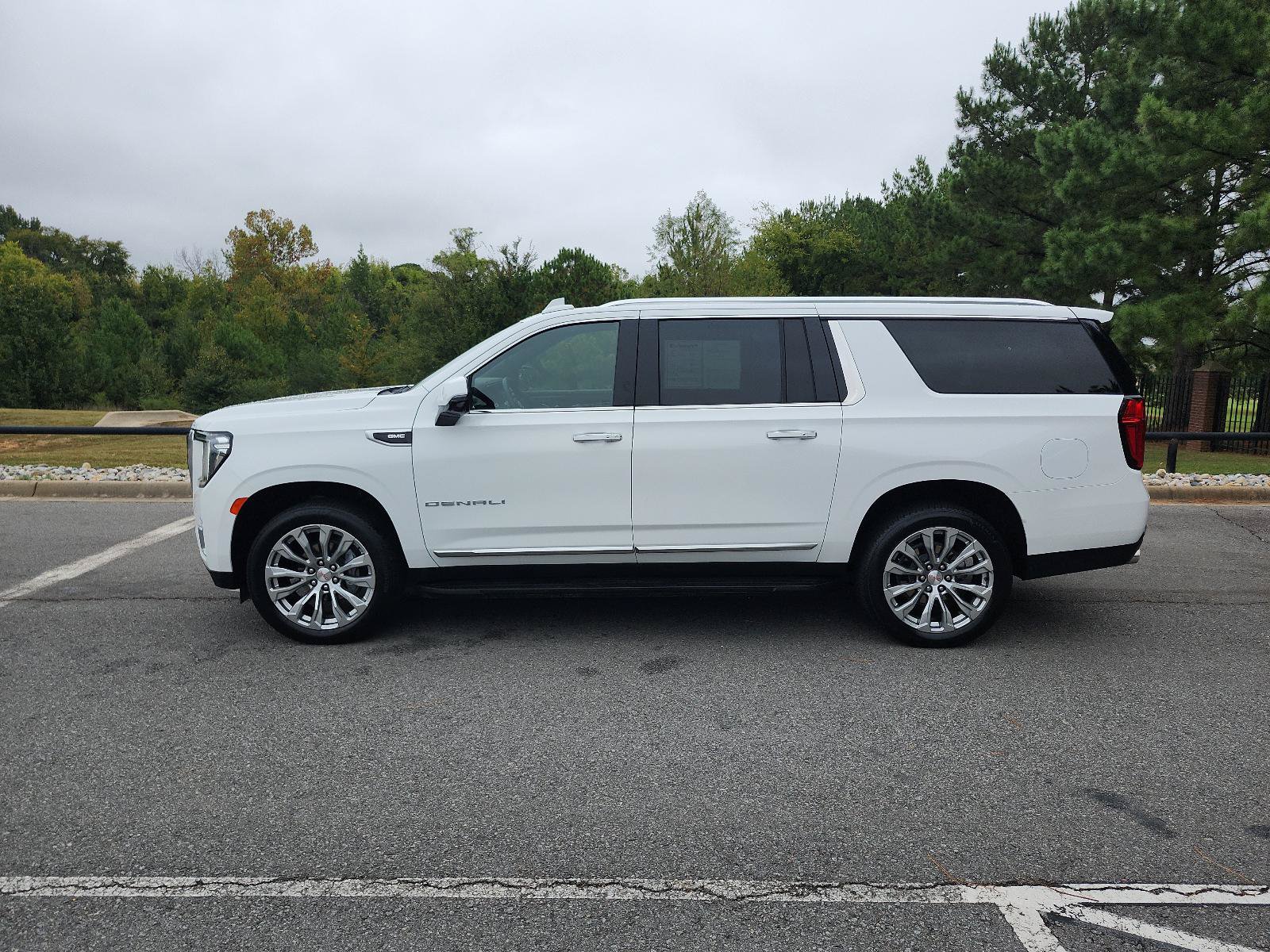 Certified 2024 GMC Yukon XL Denali w/ Max Trailering Package AWD/4WD image 2