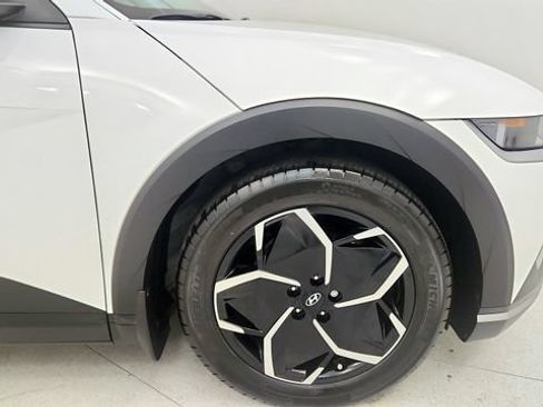 Used 2024 Hyundai Ioniq 5 SE RWD image 21