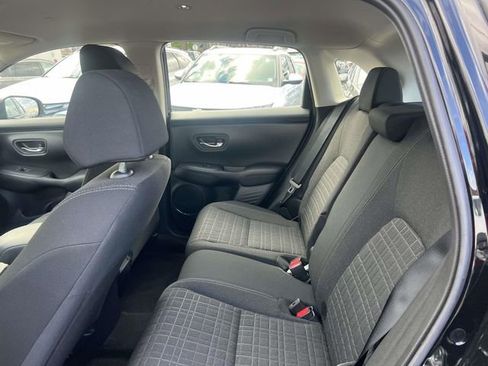 Used 2023 Honda HR-V LX image 10