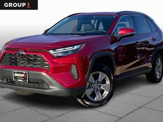 Used 2025 Toyota RAV4 XLE video 1