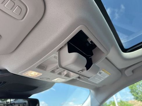 Used 2022 Ford Escape Titanium w/ Titanium Elite Package image 32