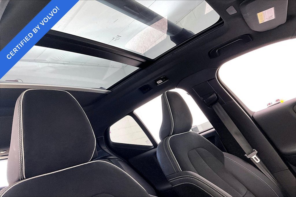 Used 2024 Volvo XC40 B5 Plus w/ Protection Package Premier AWD/4WD image 20