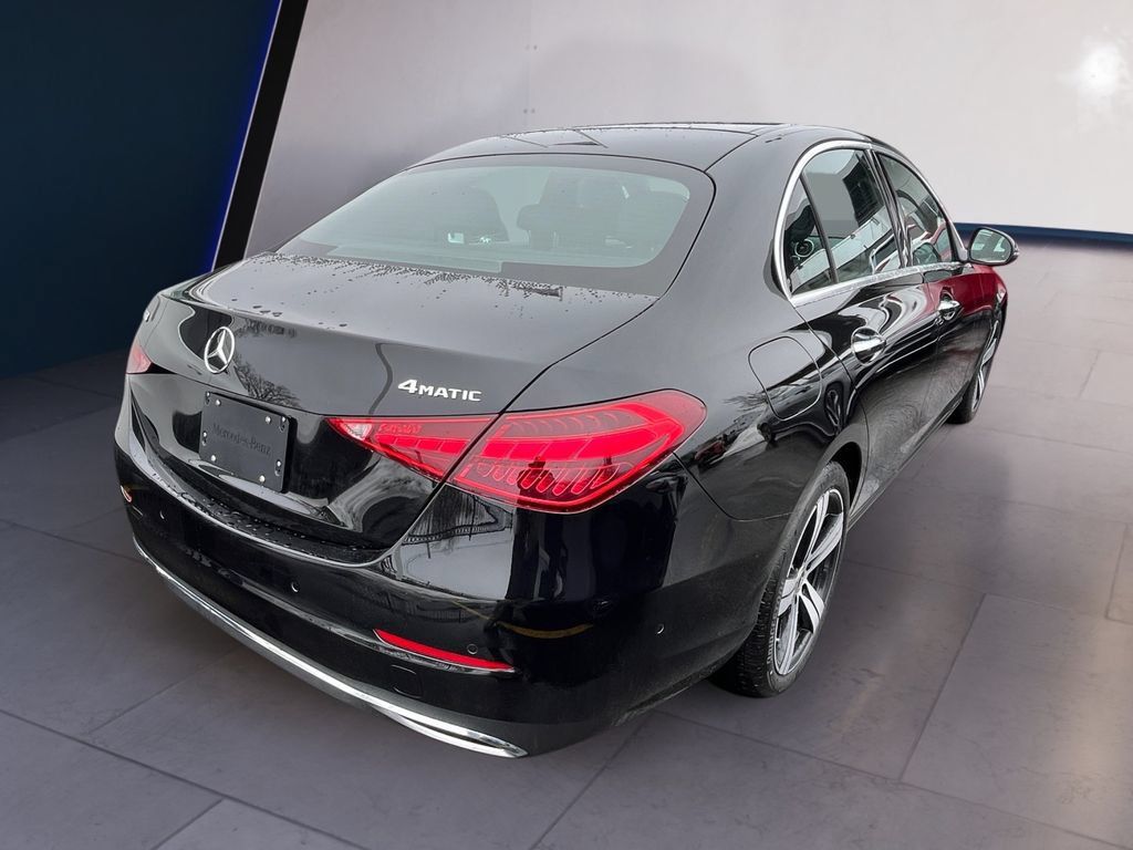 Used 2025 Mercedes-Benz C 300 4MATIC Sedan image 5