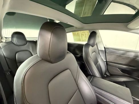 Used 2020 Tesla Model 3 Long Range image 30