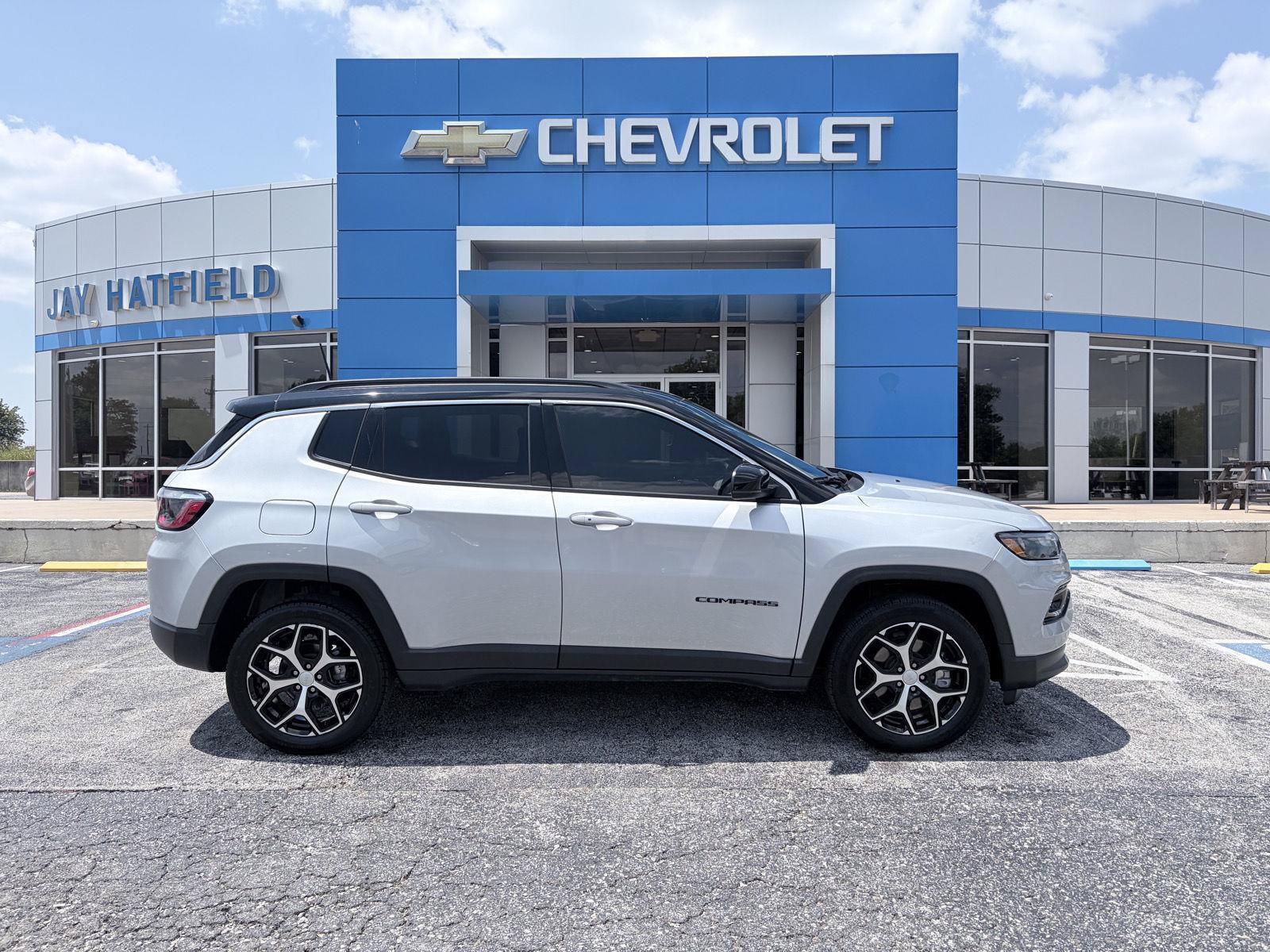 Used 2024 Jeep Compass Limited AWD/4WD image 1
