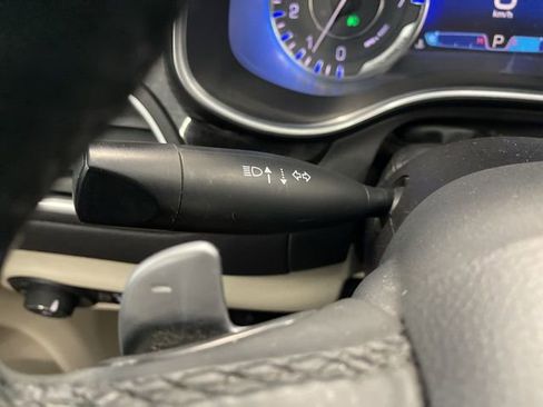 Used 2015 Chrysler 200 C w/ Navigation & Sound Group I image 37