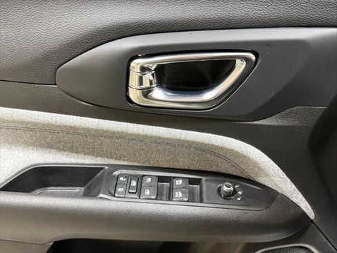 Certified 2022 Jeep Compass Latitude AWD/4WD image 28