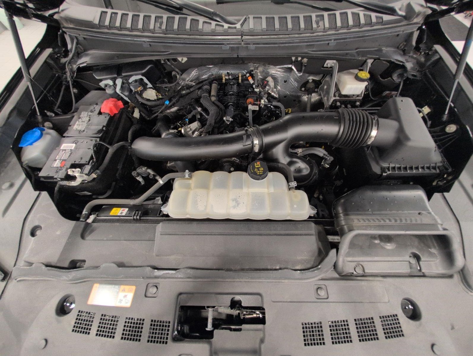 Used 2023 Lincoln Navigator Reserve AWD/4WD image 7