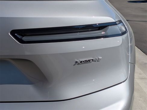 New 2026 BMW iX xDrive45 image 24