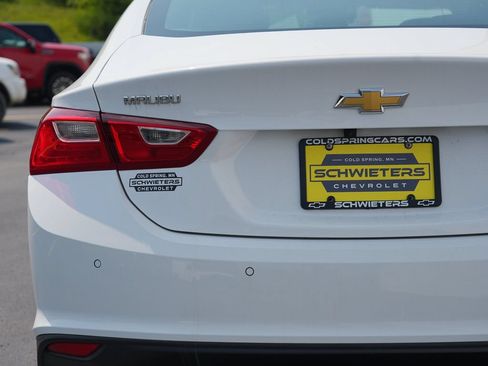 Used 2023 Chevrolet Malibu LT w/ Driver Confidence Package FWD image 10