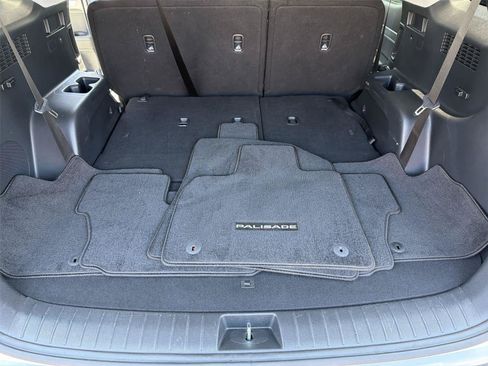 Used 2024 Hyundai Palisade SEL FWD image 21