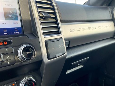 Used 2021 Ford F450 Platinum w/ FX4 Off-Road Package image 28