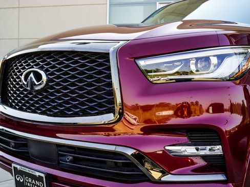 Used 2022 INFINITI QX80 Premium Select w/ Cargo Package image 2