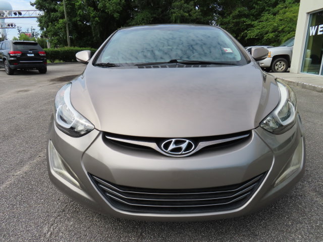 Used 2015 Hyundai Elantra Limited FWD image 13