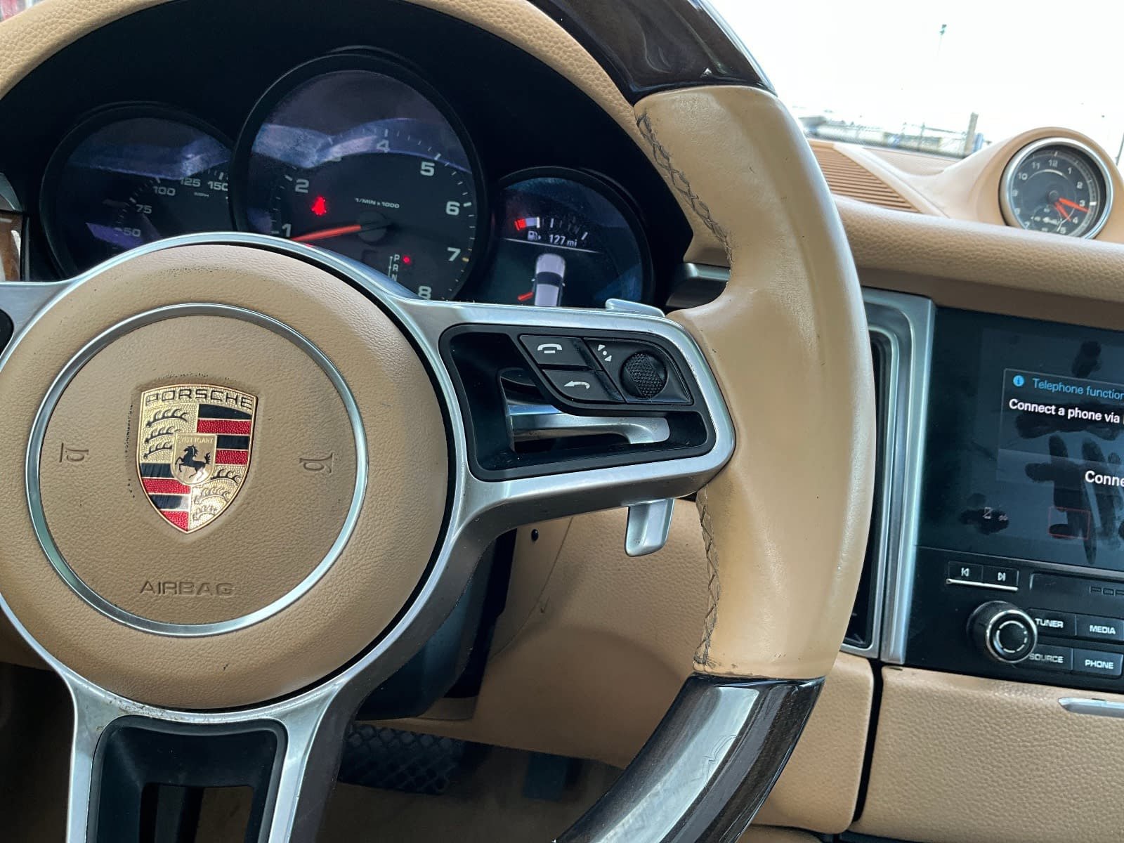 Used 2017 Porsche Macan AWD/4WD image 12