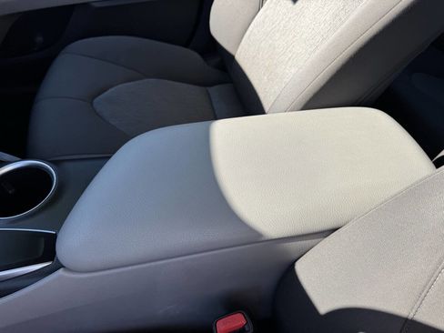 Used 2022 Toyota Camry LE FWD image 21