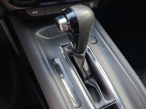 Used 2016 Honda HR-V LX image 15