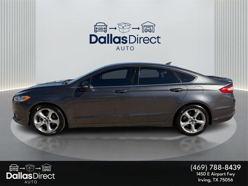 Used 2015 Ford Fusion SE image 9