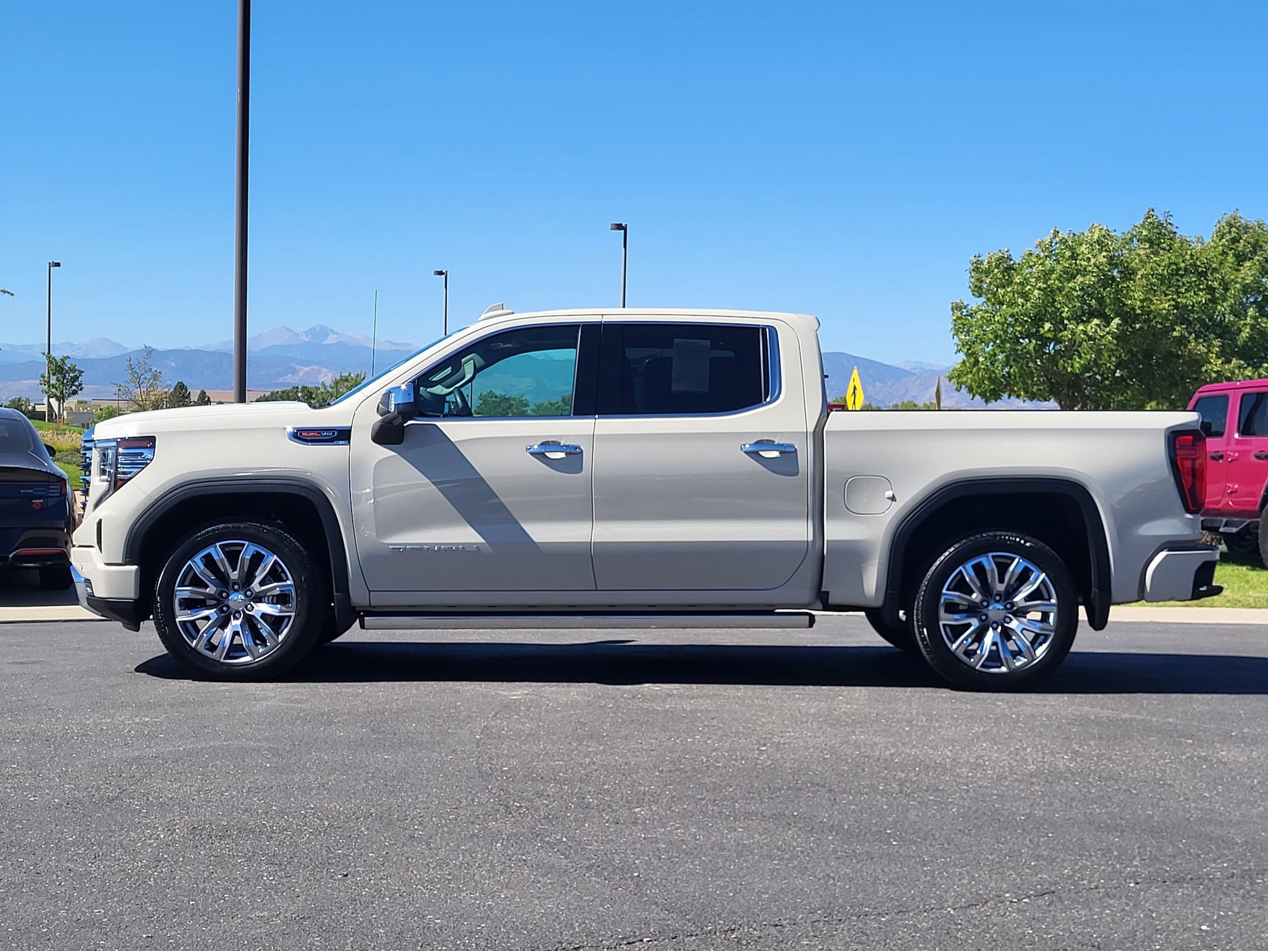 Used 2026 GMC Sierra 1500 Denali AWD/4WD image 4