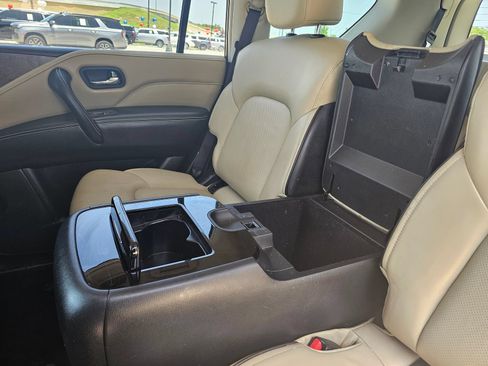 Used 2023 INFINITI QX80 Premium Select w/ Cargo Package AWD/4WD image 32