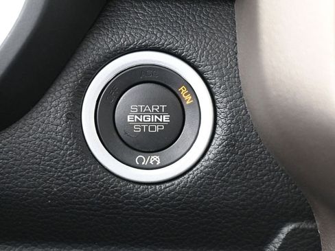 Used 2021 RAM 1500 Laramie image 32