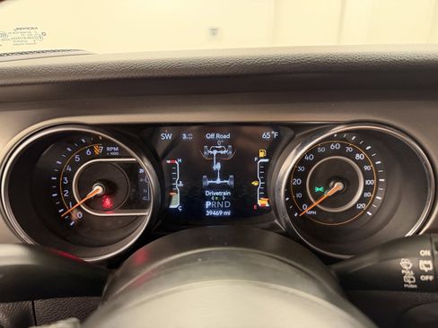 Used 2021 Jeep Wrangler Unlimited Sport image 16