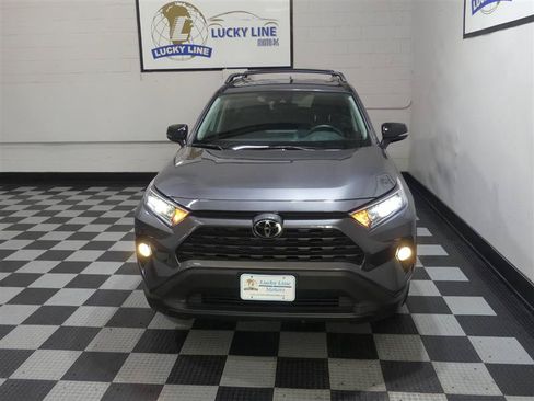 Used 2021 Toyota RAV4 XLE w/ Convenience Package AWD/4WD image 3