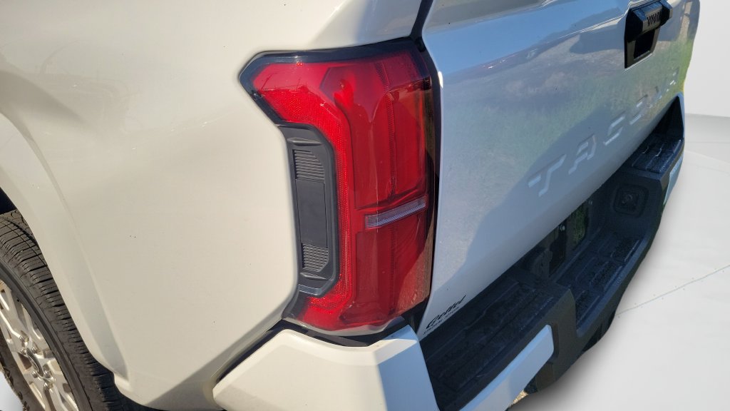 Used 2024 Toyota Tacoma SR5 RWD image 6