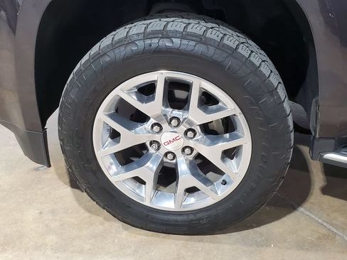 Used 2016 GMC Yukon SLT w/ Open Road Package AWD/4WD image 48