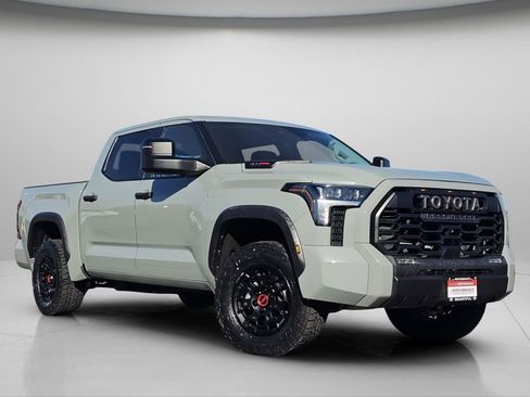Used 2022 Toyota Tundra TRD Pro w/ TRD Pro Tow Package image 2