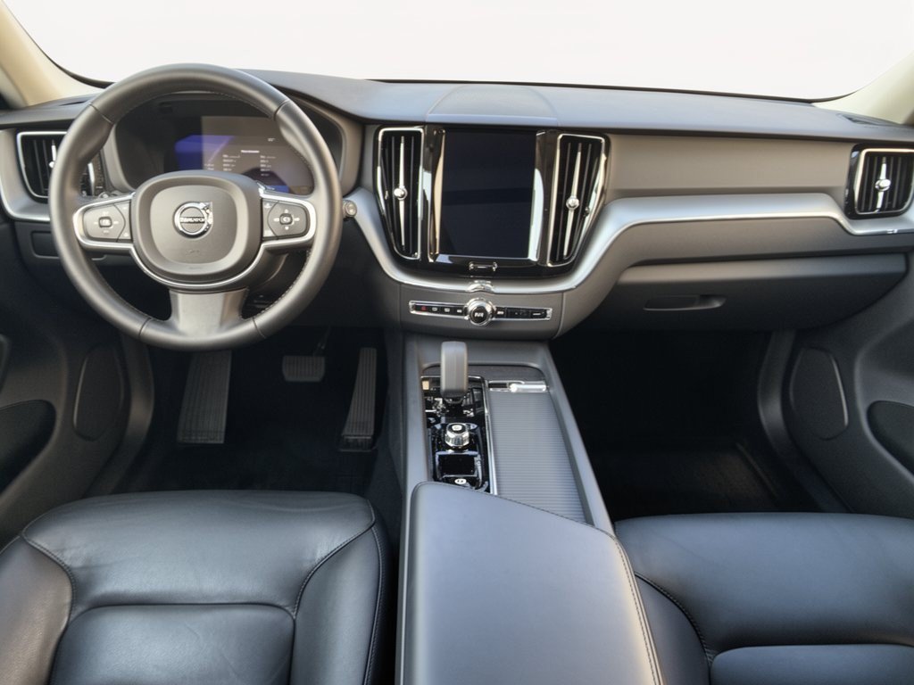 Certified 2024 Volvo XC60 B5 Core w/ Protection Package Premier AWD/4WD image 17
