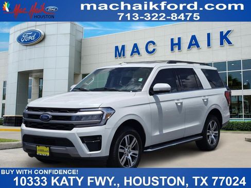 Used 2023 Ford Expedition XLT RWD image 1