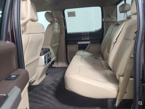 Used 2018 Ford F150 Lariat image 9