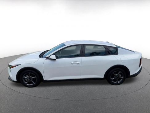 Used 2025 Kia K4 FWD image 9
