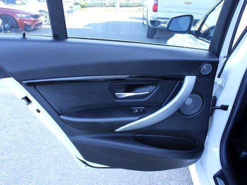 Used 2016 BMW 340i Sedan image 17