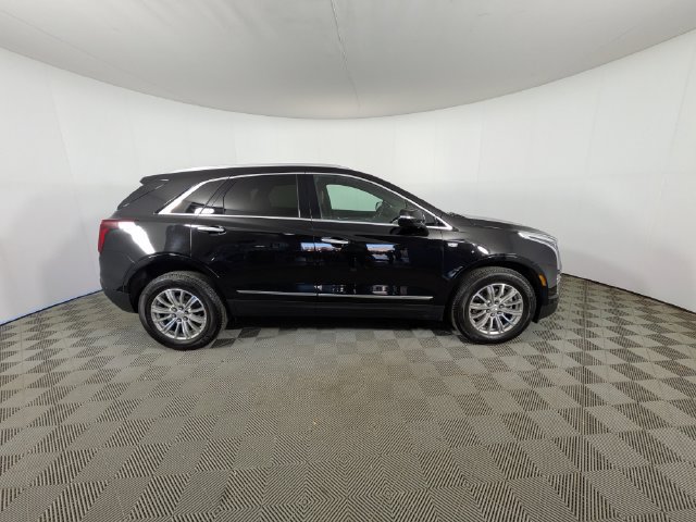 Used 2021 Cadillac XT5 Premium Luxury AWD/4WD image 2