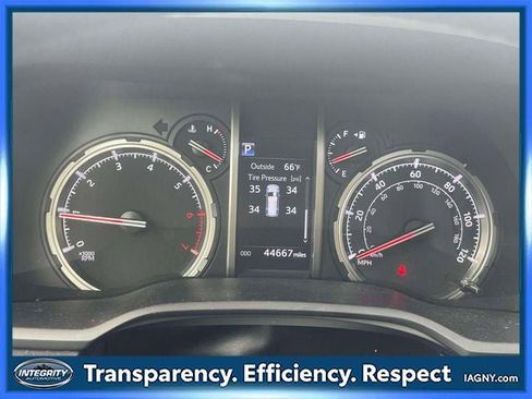 Used 2023 Toyota 4Runner TRD Off-Road Premium w/ Moonroof Package AWD/4WD image 26