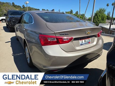 Used 2023 Chevrolet Malibu LT FWD image 3
